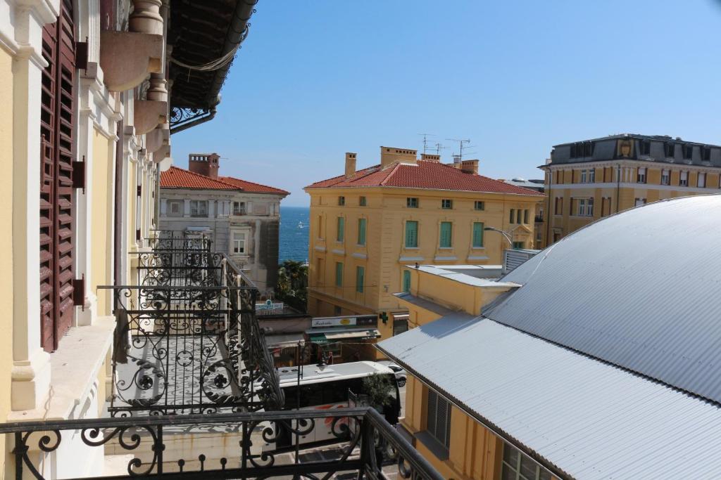 Green Market Apartment Opatija Exterior photo